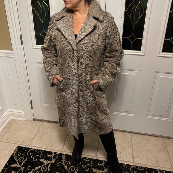 Karakul sheep real fur coat, knee length, tan color, size 8 - Picture 5 of 8